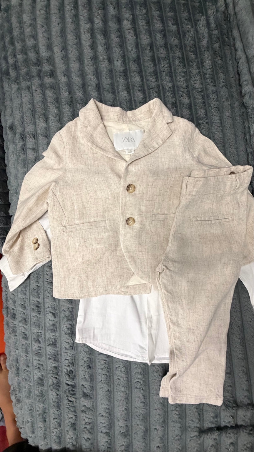 Beige blazer, matching trousers and white shirt for a child aged 3 years